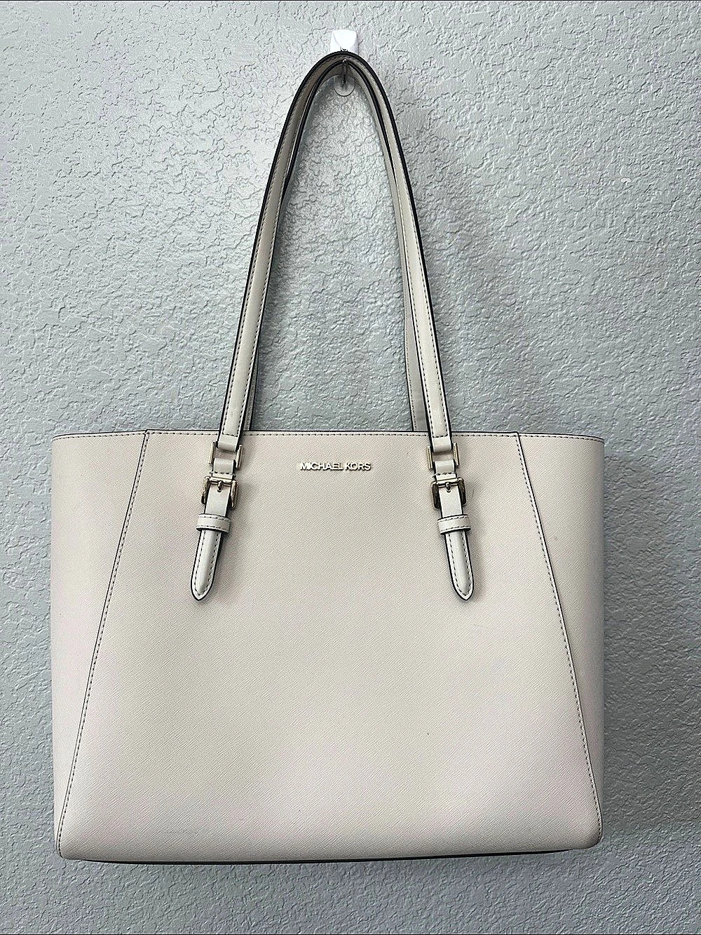 Michael Kors Moore Large Buckle Tote Bag Crème